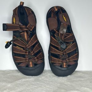 Keen Boys Hiking Shoes